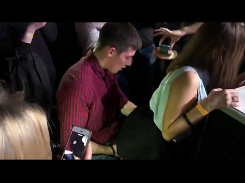 ❤️ Sesso reale in un nightclub russo. Ragazza russa di 18 anni nell'ano e nella vagina scopata in un nightclub ❤️❌  Sessoal it.cutebento.top