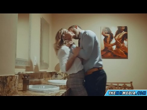 ❤️ Quando una bionda formosa ti seduce in un bagno pubblico ❤️❌  Sessoal it.cutebento.top